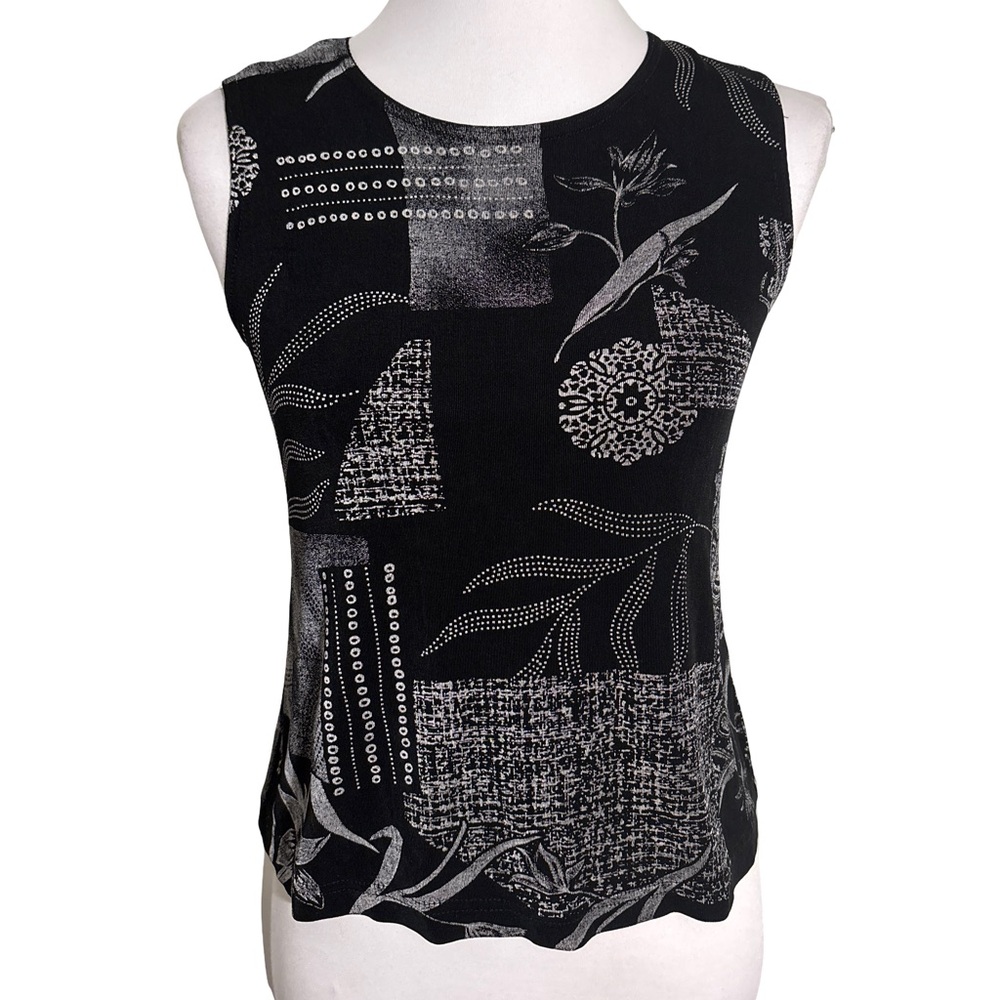 Ronni Nicole Black and White Patterned Crop Sleeveless Blouse